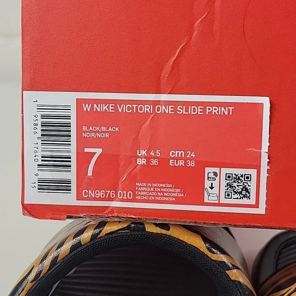 Nike Victori One Slide Tiger Print Women's 7 CN9676 010 - Picture 7 of 8